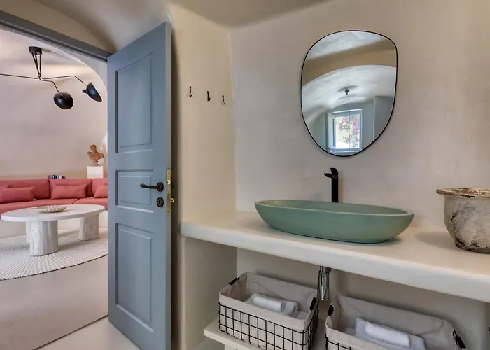 Hermes Cave House By Oias Local Cave *